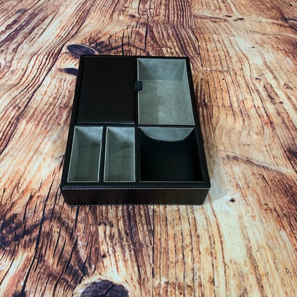 Valet It Will Help you to Organize your Valuables - Picture 4 of 8